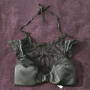 Victoria's Secret Dream Angels Lace Lined Bra